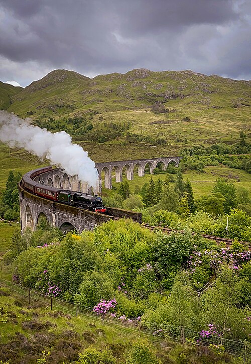 File:Glenfinnan Viaduct - 2022.jpg