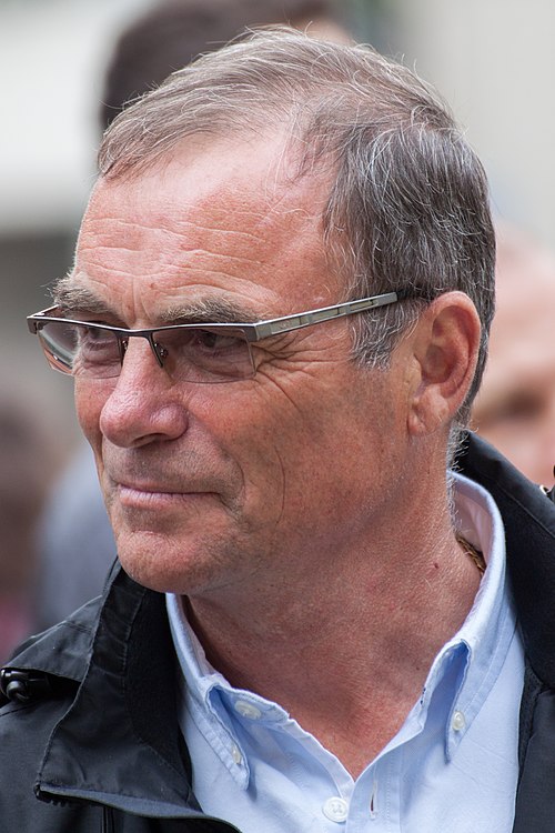File:Bernard Hinault - Critérium du Dauphiné 2012 - Prologue (2).jpg